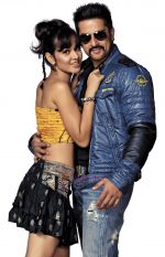 Aftab Shivdasani, Priyanka Kothari in Still from the movie Bin Bulaye Baraati (2).jpg